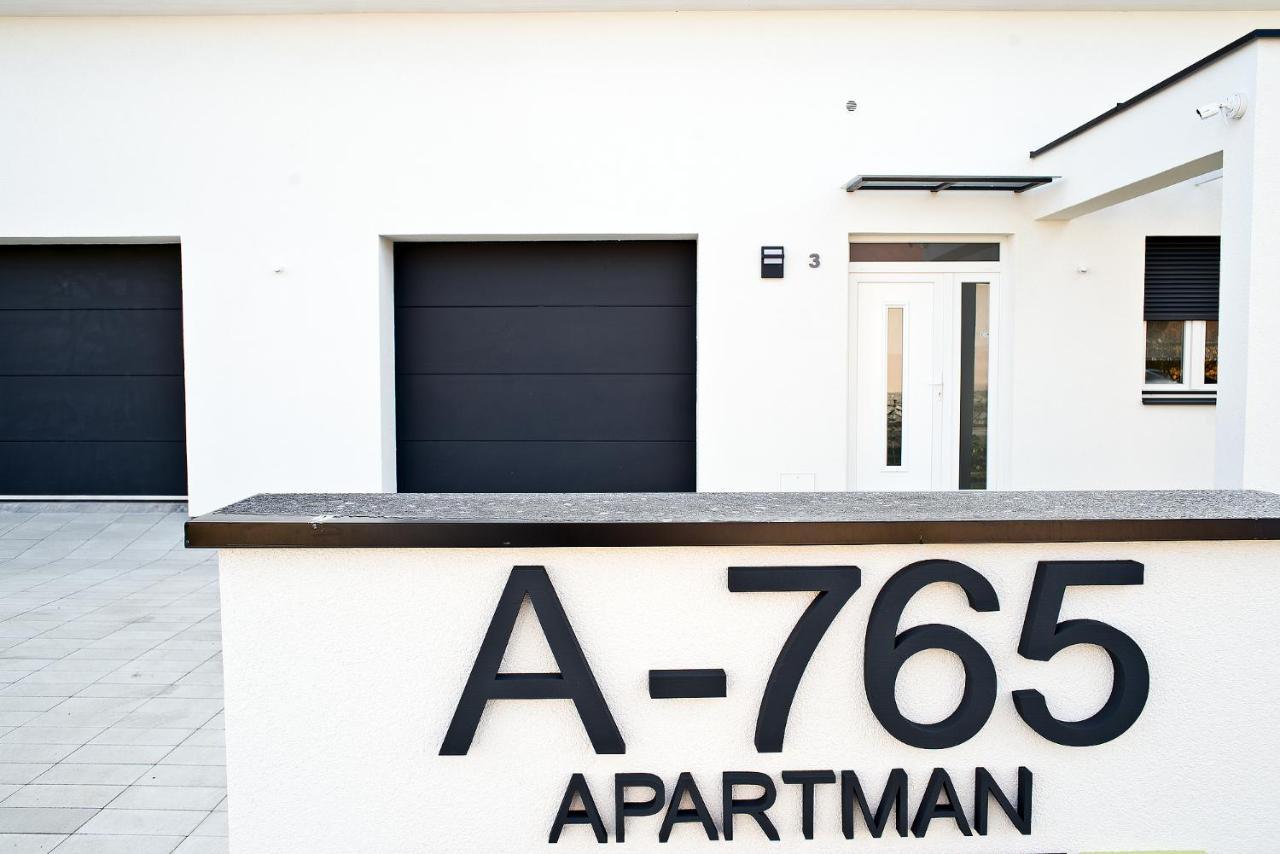 A-765 Apartman Szentgotthárd Eksteriør billede